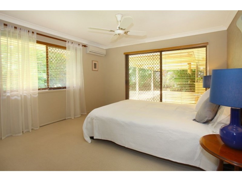 10 Longueville Ct, Robina QLD 4226