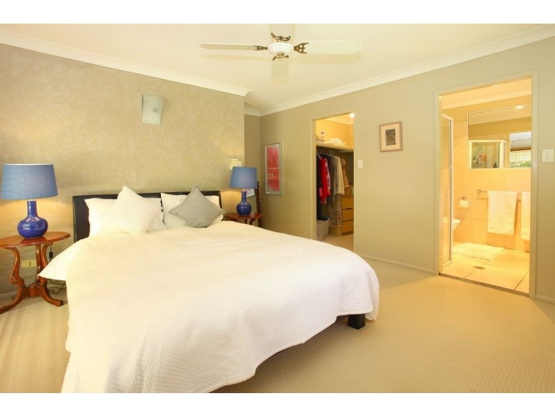 10 Longueville Ct, Robina QLD 4226