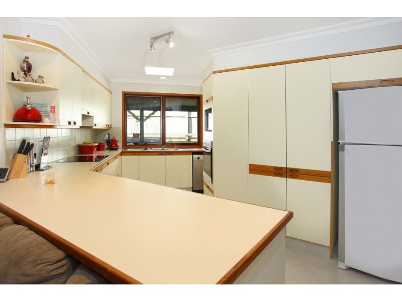 1 Kooyoonga Court, Robina QLD 4226