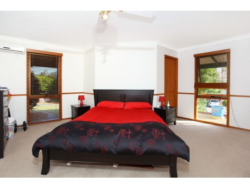 1 Kooyoonga Court, Robina QLD 4226