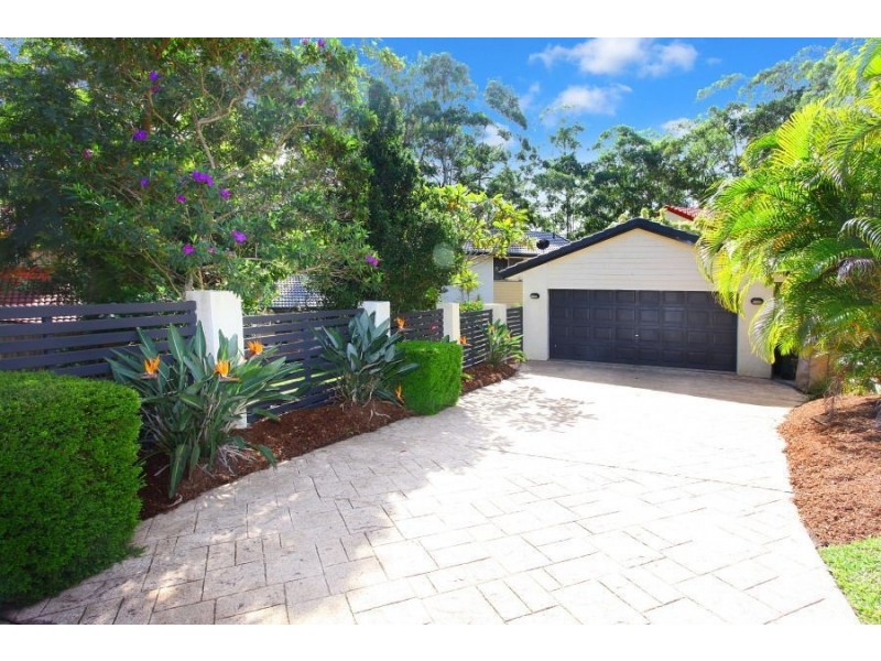 26 Banff Ct, Robina QLD 4226