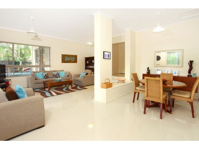 26 Banff Ct, Robina QLD 4226