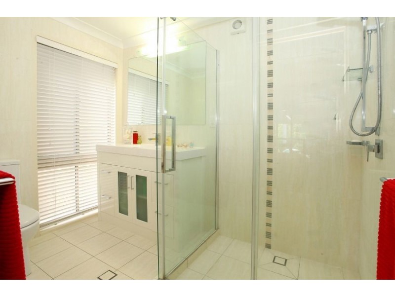 26 Banff Ct, Robina QLD 4226