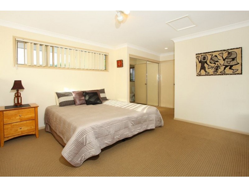 86 Glen Eagles Drive, Robina QLD 4226