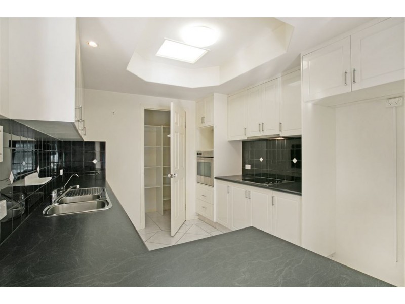 2/15 Leopardwood Circuit, Robina QLD 4226