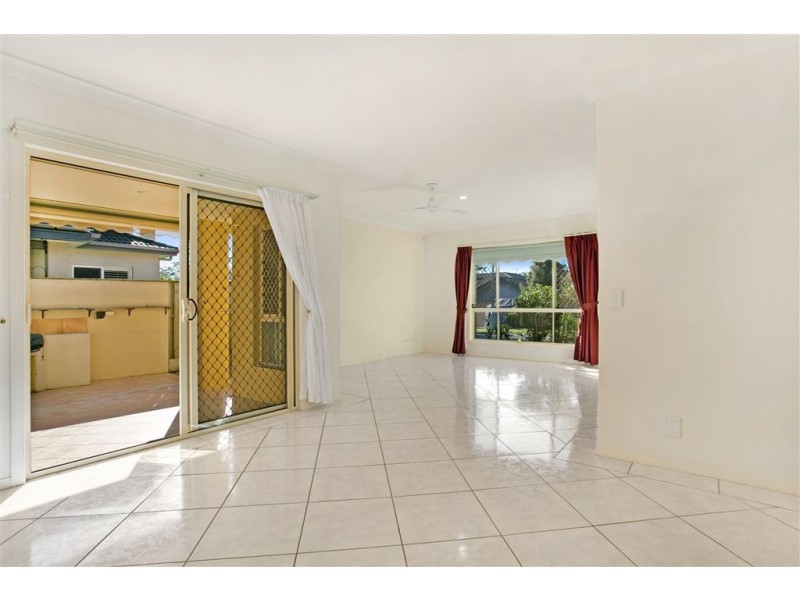 2/15 Leopardwood Circuit, Robina QLD 4226