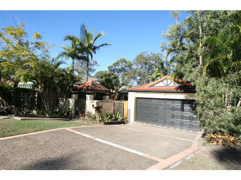 12 Ballyliffen Ct, Robina QLD 4226