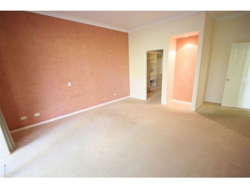 12 Ballyliffen Ct, Robina QLD 4226