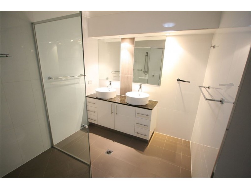 12 Ballyliffen Ct, Robina QLD 4226