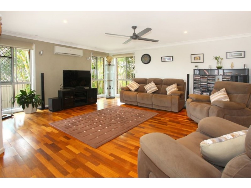 6 Prestwick Court, Robina QLD 4226