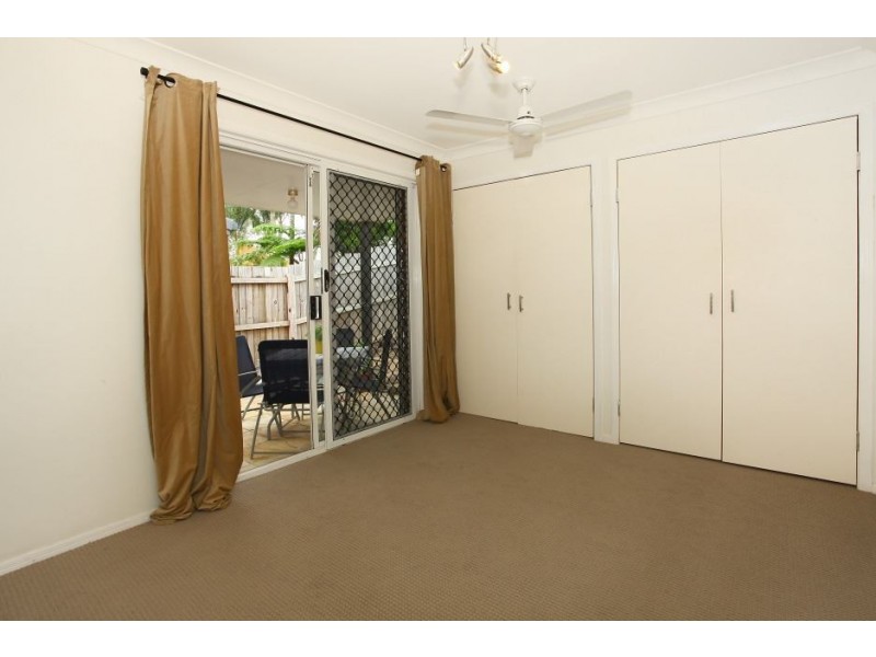 6 Prestwick Court, Robina QLD 4226