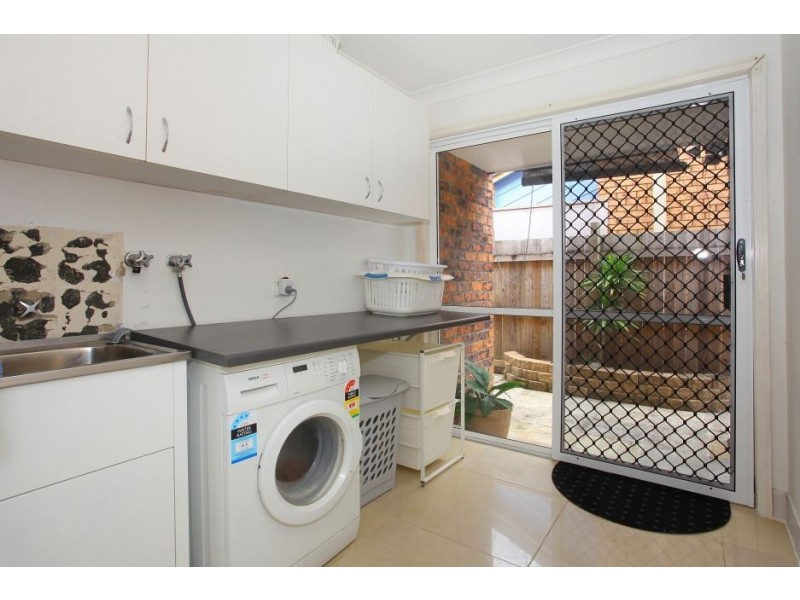 6 Prestwick Court, Robina QLD 4226