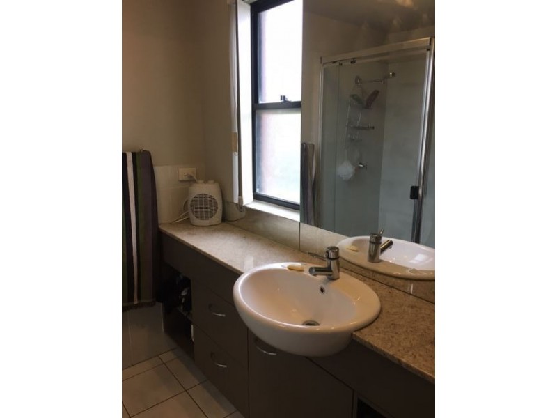 27/2 Geraldton Drive, Varsity Lakes QLD 4227