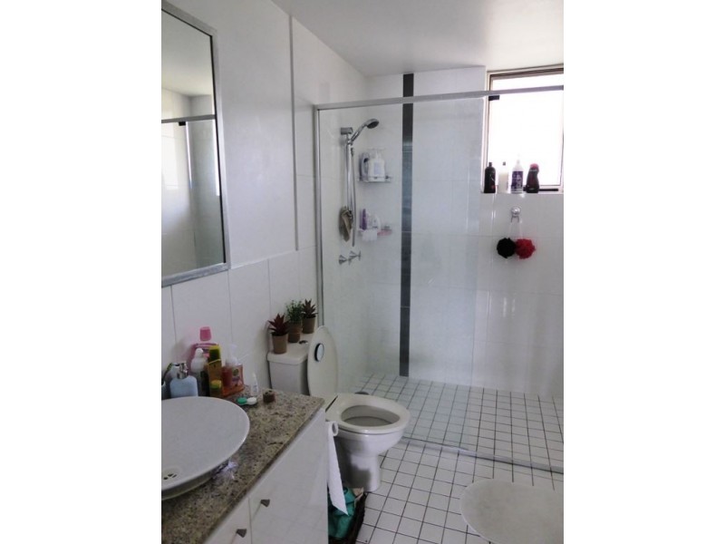 200/251 Varsity Parade, Varsity Lakes QLD 4227