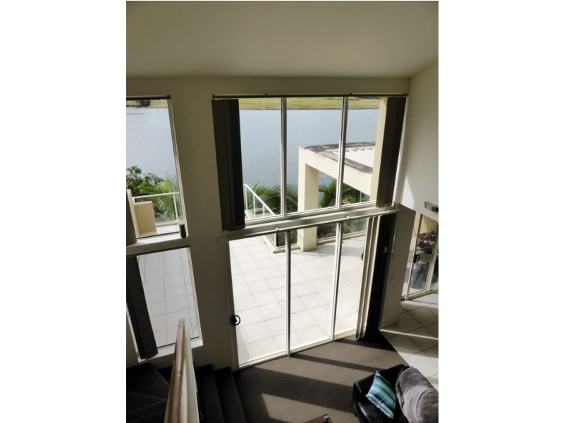 200/251 Varsity Parade, Varsity Lakes QLD 4227