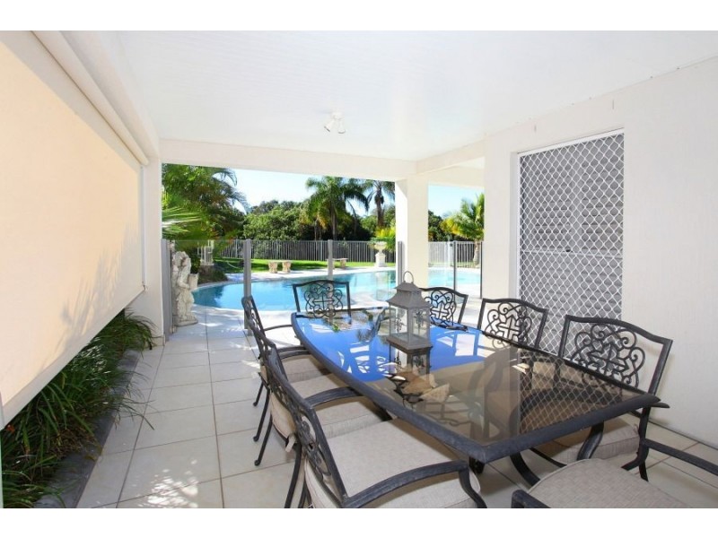 20 Meadowlake Dr, Carrara QLD 4211