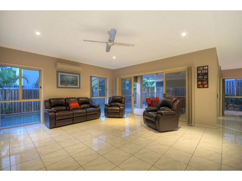 4 Barden Ridge Rd, Reedy Creek QLD 4227