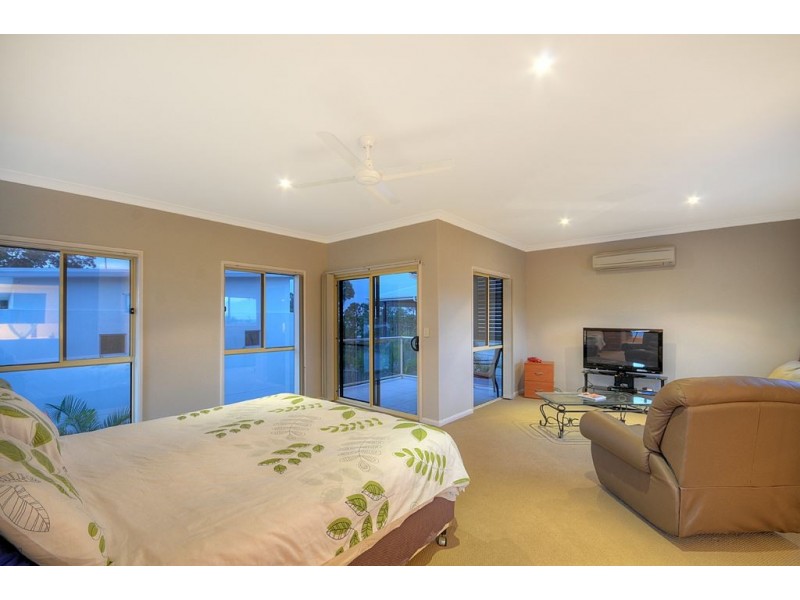4 Barden Ridge Rd, Reedy Creek QLD 4227