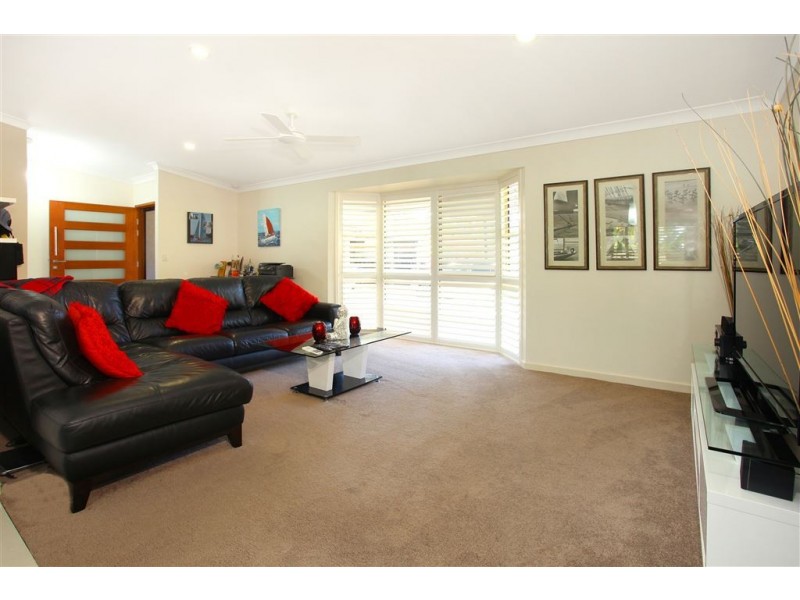 54 Newport Dr, Robina QLD 4226