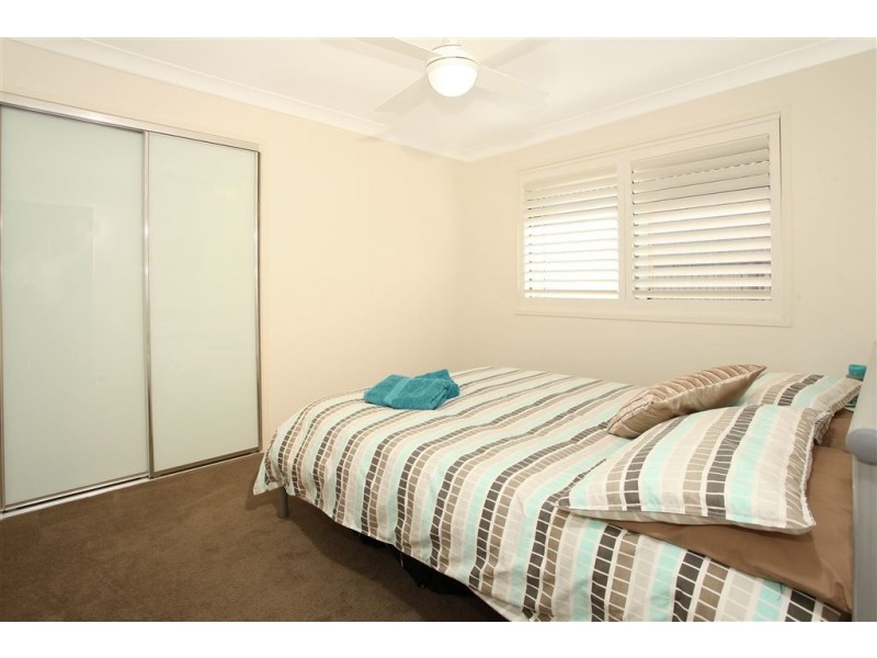 54 Newport Dr, Robina QLD 4226