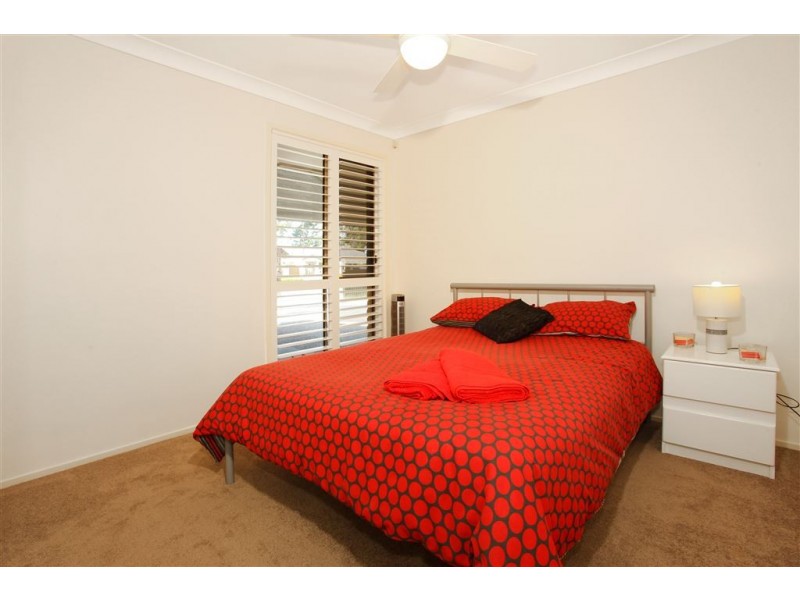 54 Newport Dr, Robina QLD 4226