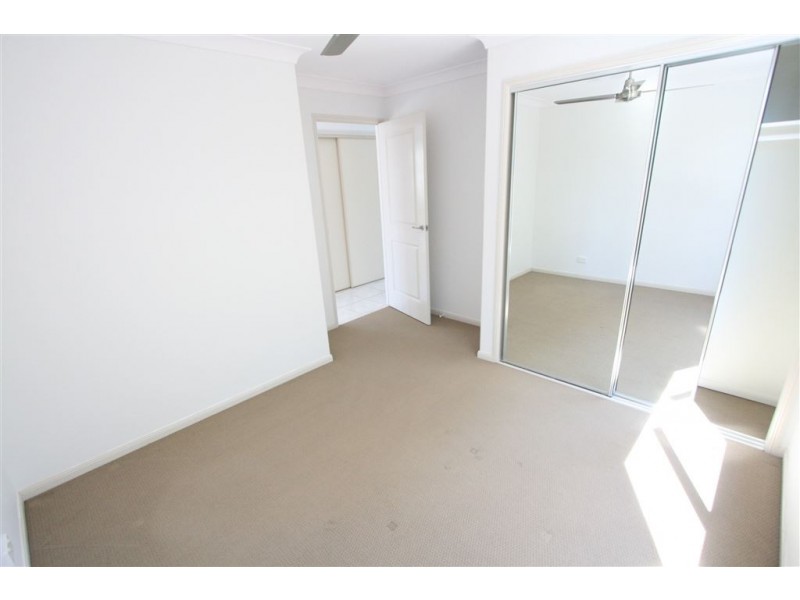 8 Aquarius St, Reedy Creek QLD 4227