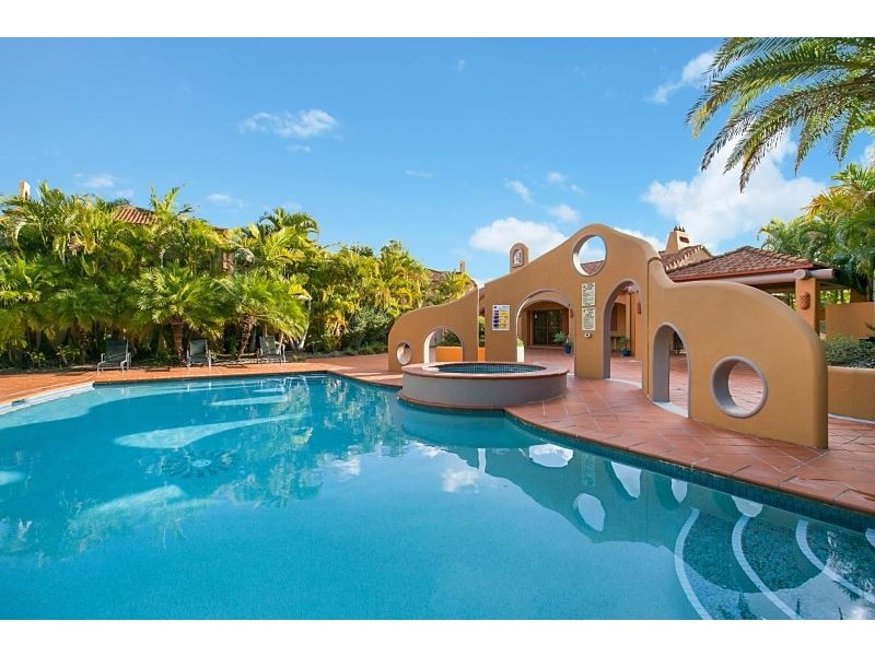 14/8 Woody Views Way, Robina QLD 4226