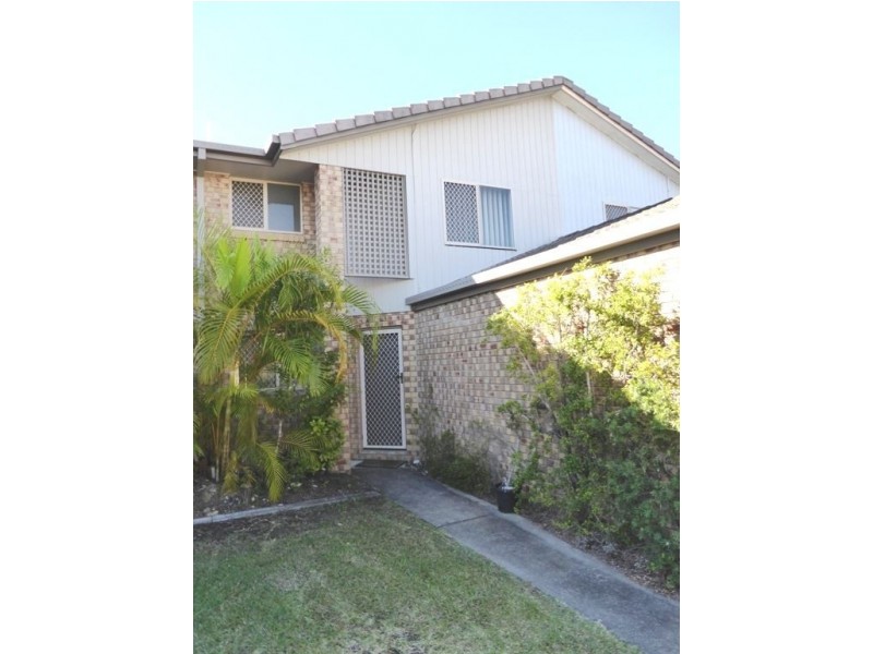 24/6 Bourton Rd, Merrimac QLD 4226