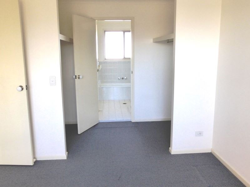 24/6 Bourton Rd, Merrimac QLD 4226