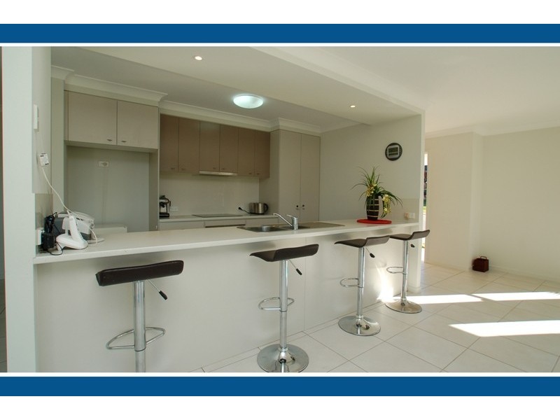 2/15 Aquarius St, Reedy Creek QLD 4227