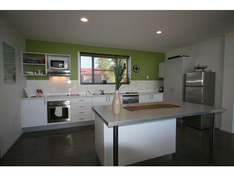 13 Shorehaven Pl, Varsity Lakes QLD 4227