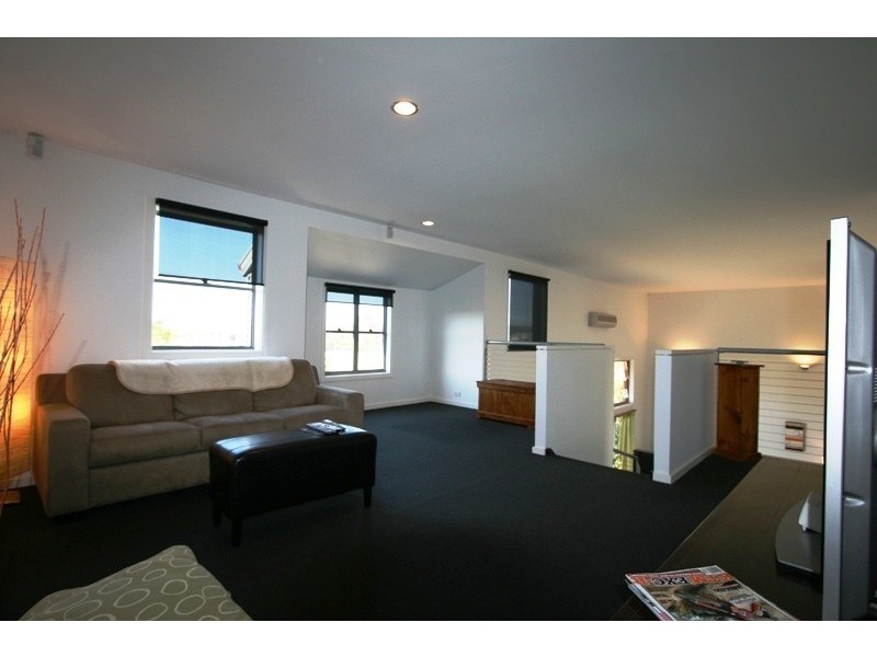 13 Shorehaven Pl, Varsity Lakes QLD 4227