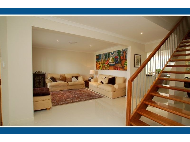 12 Southern Skies Av, Reedy Creek QLD 4227