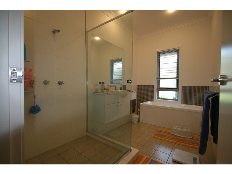 Varsity Lakes QLD 4227