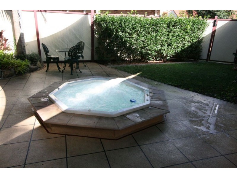 5 Warriewood Place, Robina QLD 4226