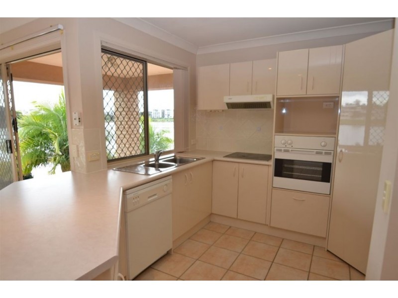 9 Cornell Ct, Varsity Lakes QLD 4227