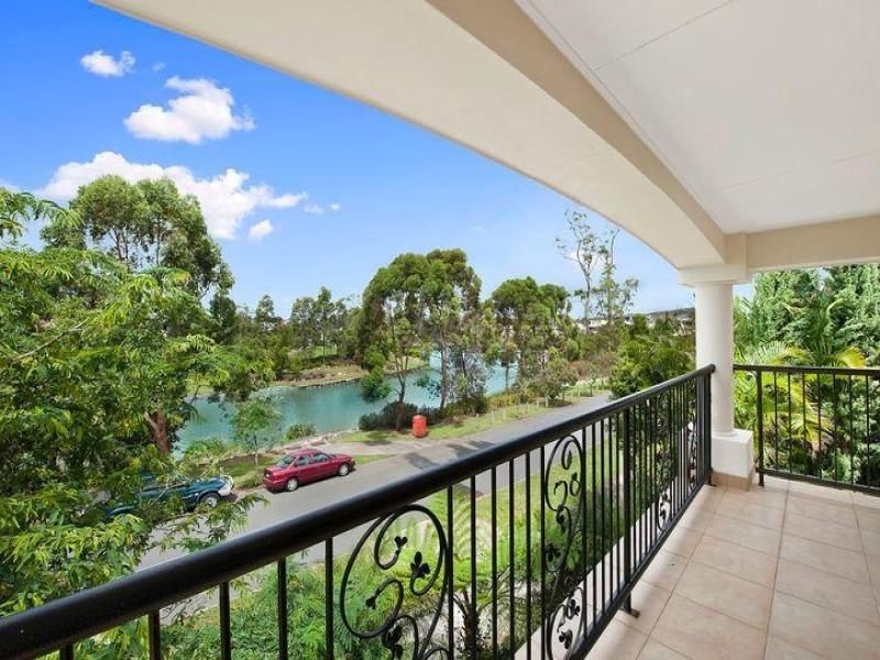 49 Bayswater Av, Varsity Lakes QLD 4227