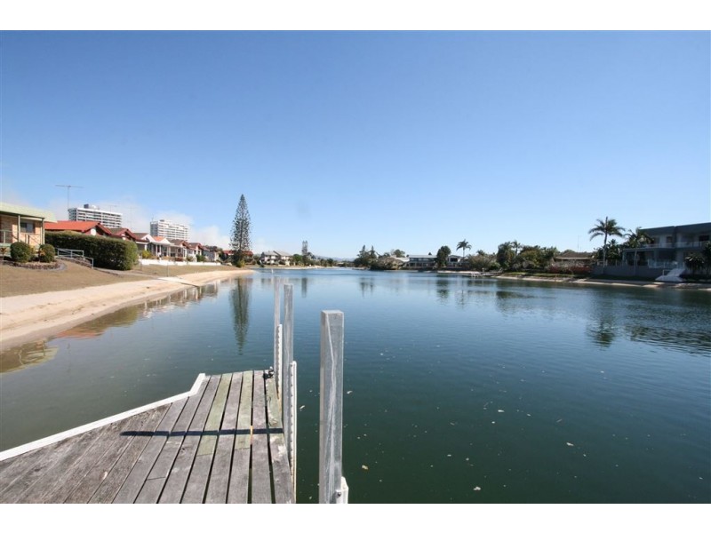 11/37 Hooker Bld, Broadbeach Waters QLD 4218