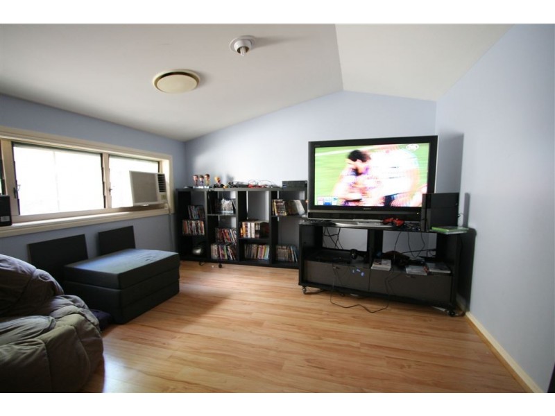 5 Tea Gardens Place, Robina QLD 4226