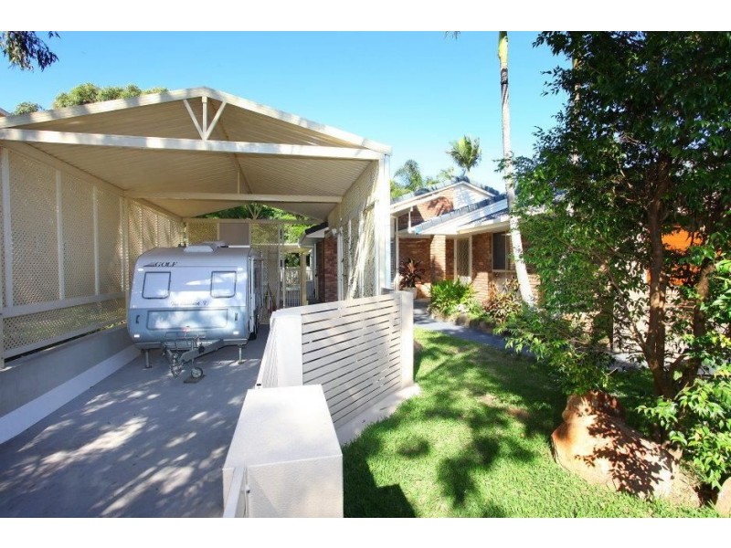 3 Newport Dr, Robina QLD 4226