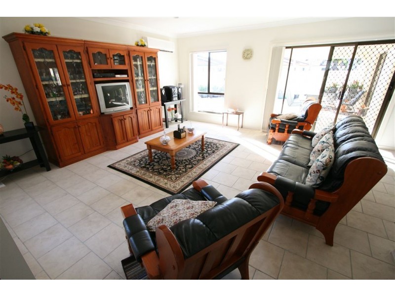 15 Peach Dr, Robina QLD 4226