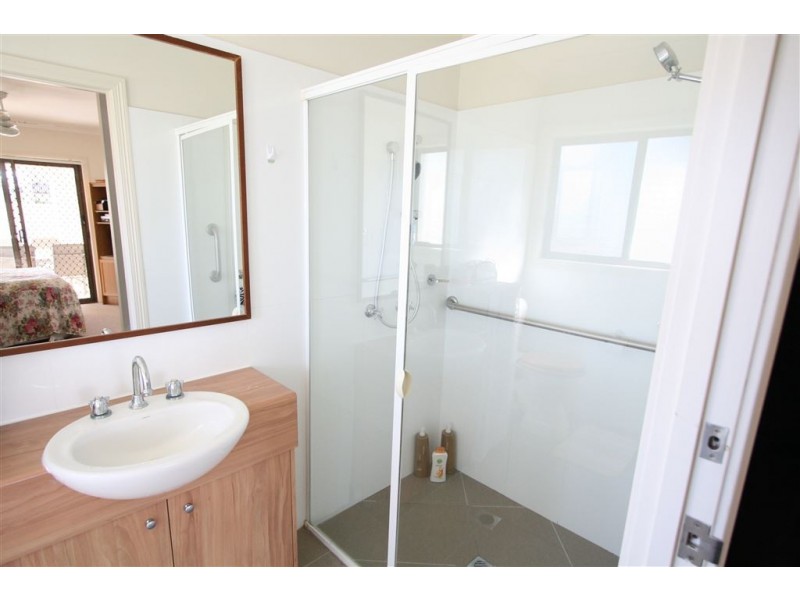 15 Peach Dr, Robina QLD 4226