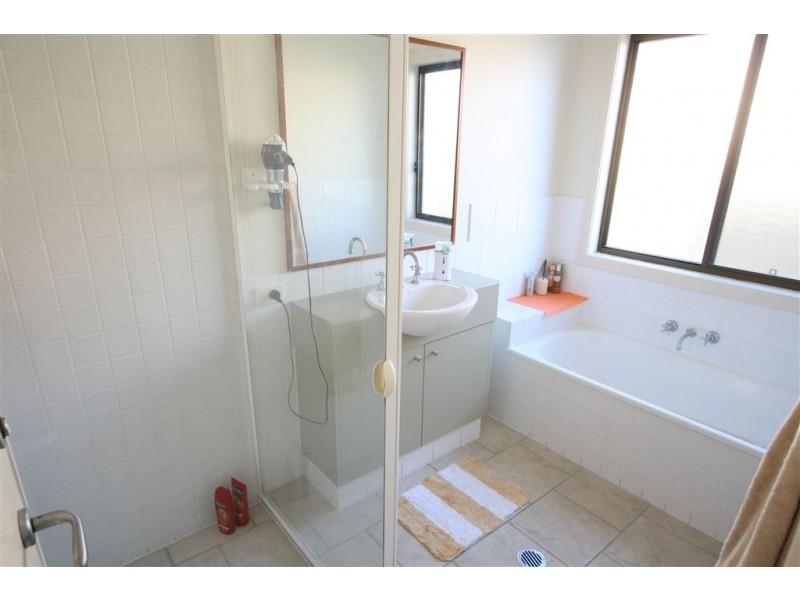 15 Peach Dr, Robina QLD 4226
