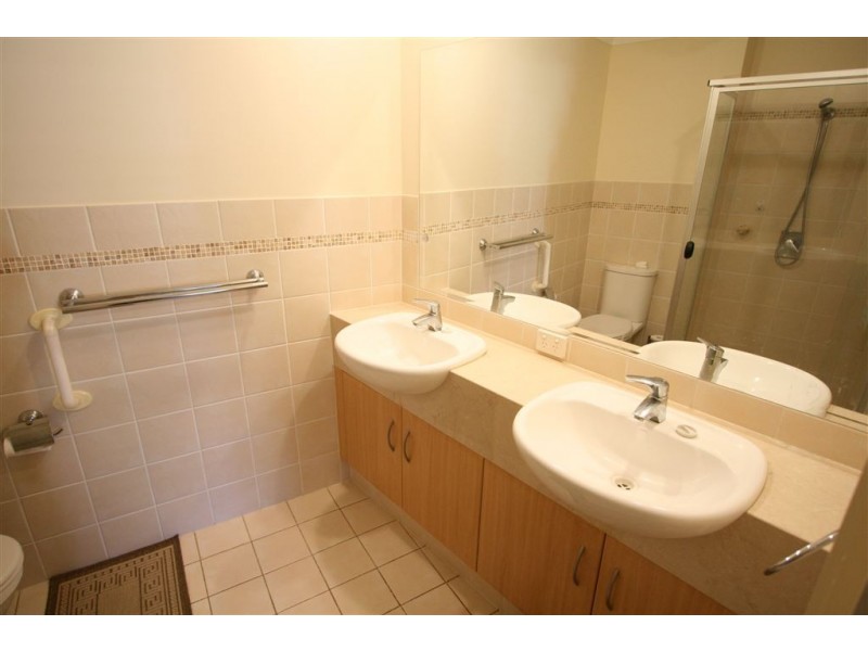 29/12 Promenade Av, Robina QLD 4226