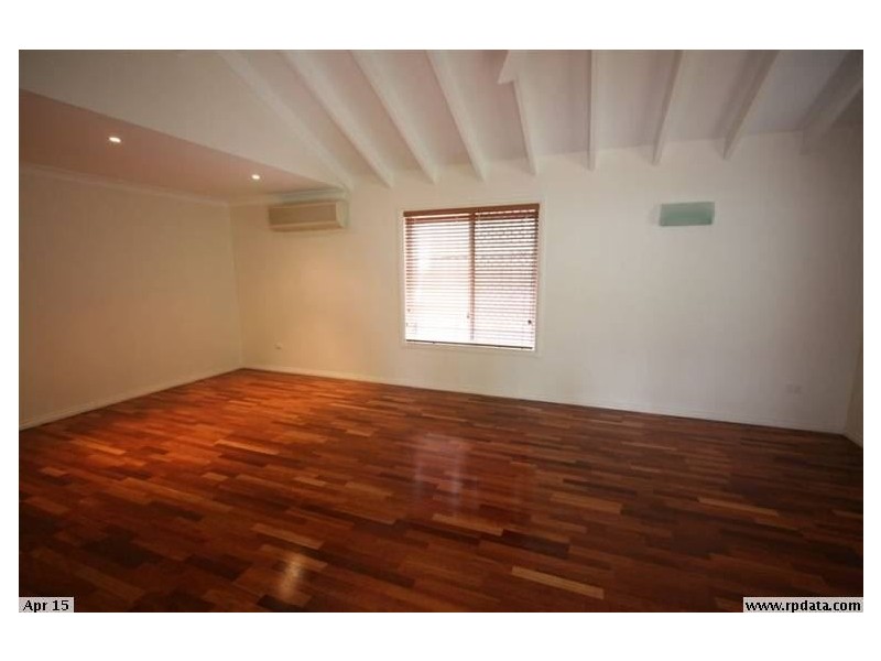 7 Grenaside Crt, Robina QLD 4226