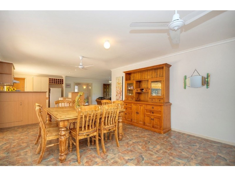 8 Broadview Pl, Robina QLD 4226