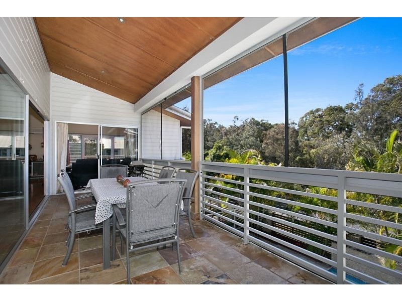 11 Meridien Ave, Varsity Lakes QLD 4227