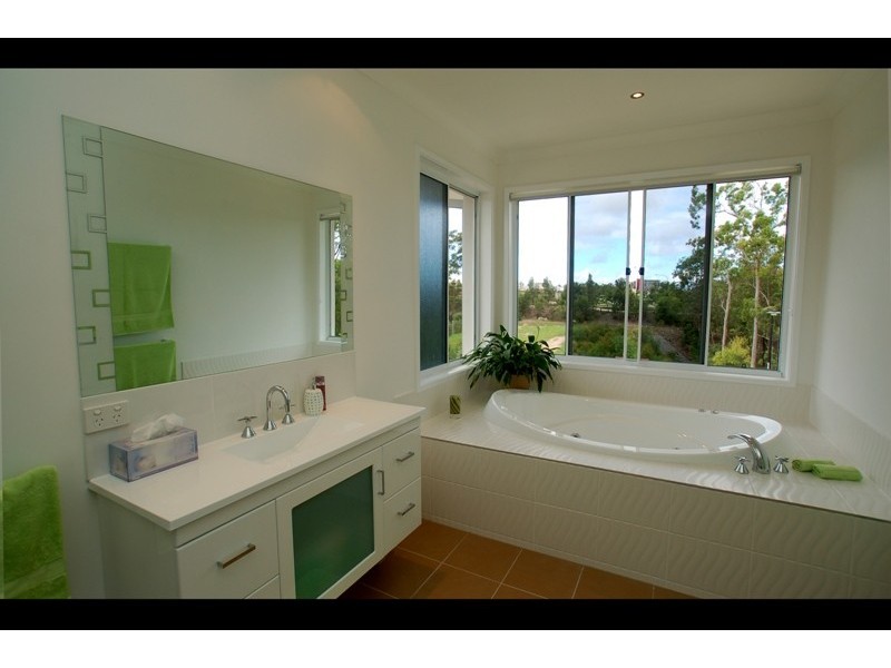 29 York Creek Cr, Reedy Creek QLD 4227