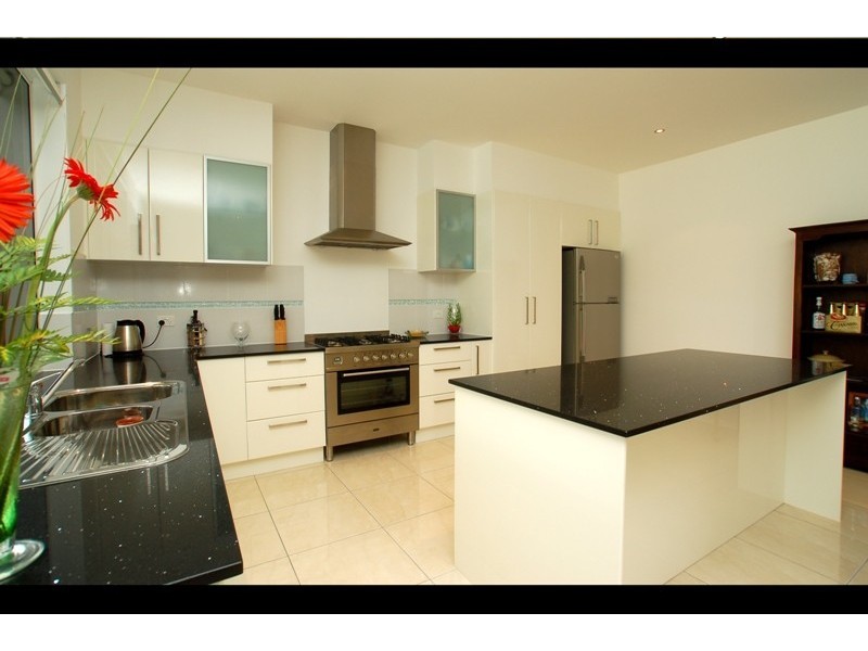 29 York Creek Cr, Reedy Creek QLD 4227