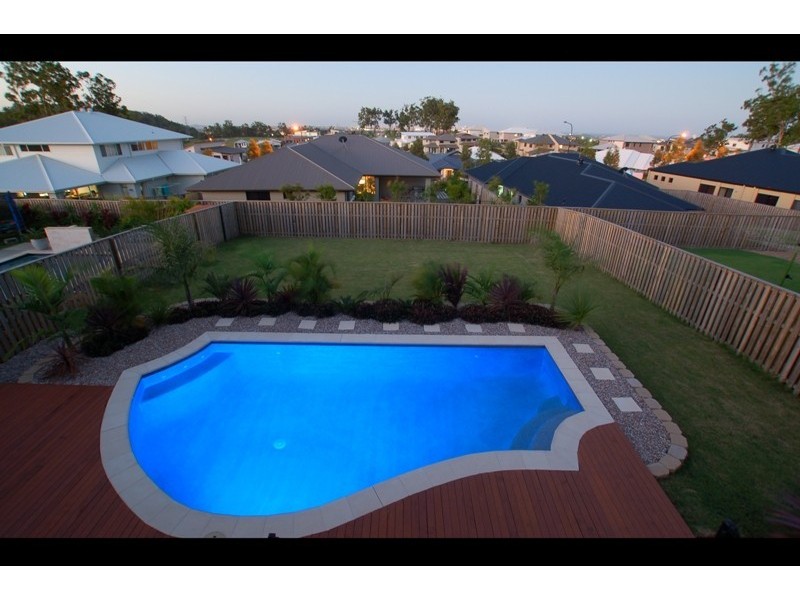 8 Aquarius Street, Reedy Creek QLD 4227